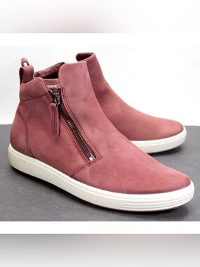 ECCO Soft 7 Zip Womens Size EU 38 US 7-7.5 Sneaker Leather Casual Maroon Comfort